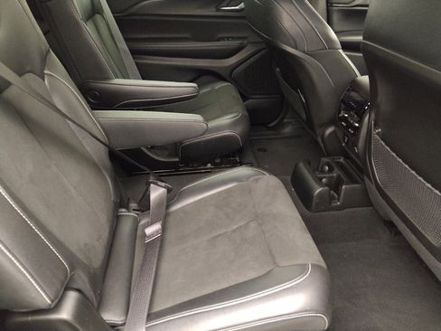 Used 2023 Jeep Grand Cherokee L Laredo image 19