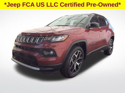 Used 2025 Jeep Compass Limited AWD/4WD image 2
