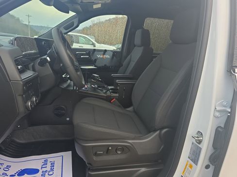 New 2025 Chevrolet Tahoe Police image 14