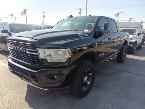 Used 2021 RAM 2500 Big Horn w/ Level 1 Equipment Group AWD/4WD image 2