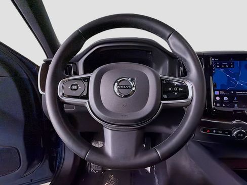 Used 2023 Volvo XC60 B5 Ultimate w/ Protection Package Premier FWD image 11
