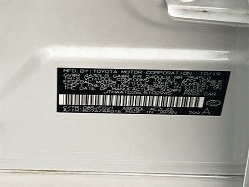 Used 2020 Lexus IS 300 w/ Accessory Package 2 image 32