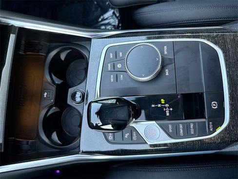 Used 2021 BMW 330i xDrive Sedan w/ Convenience Package image 21