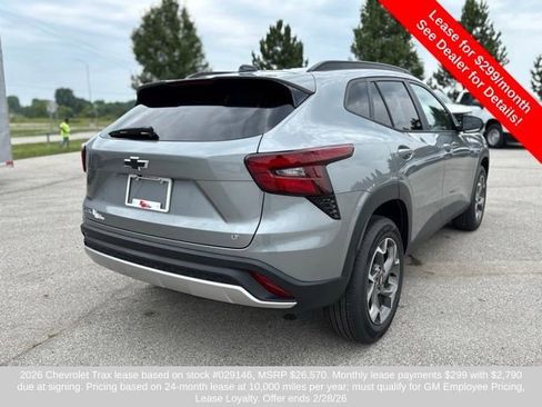 New 2025 Chevrolet Trax LT w/ Driver Confidence Package image 5