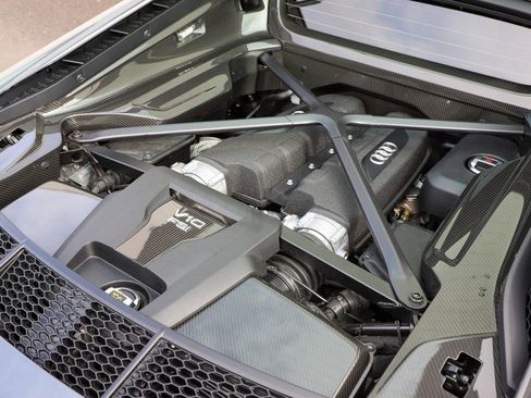 Used 2023 Audi R8 V10 GT image 13