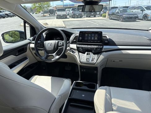 Certified 2025 Honda Odyssey EX-L image 25