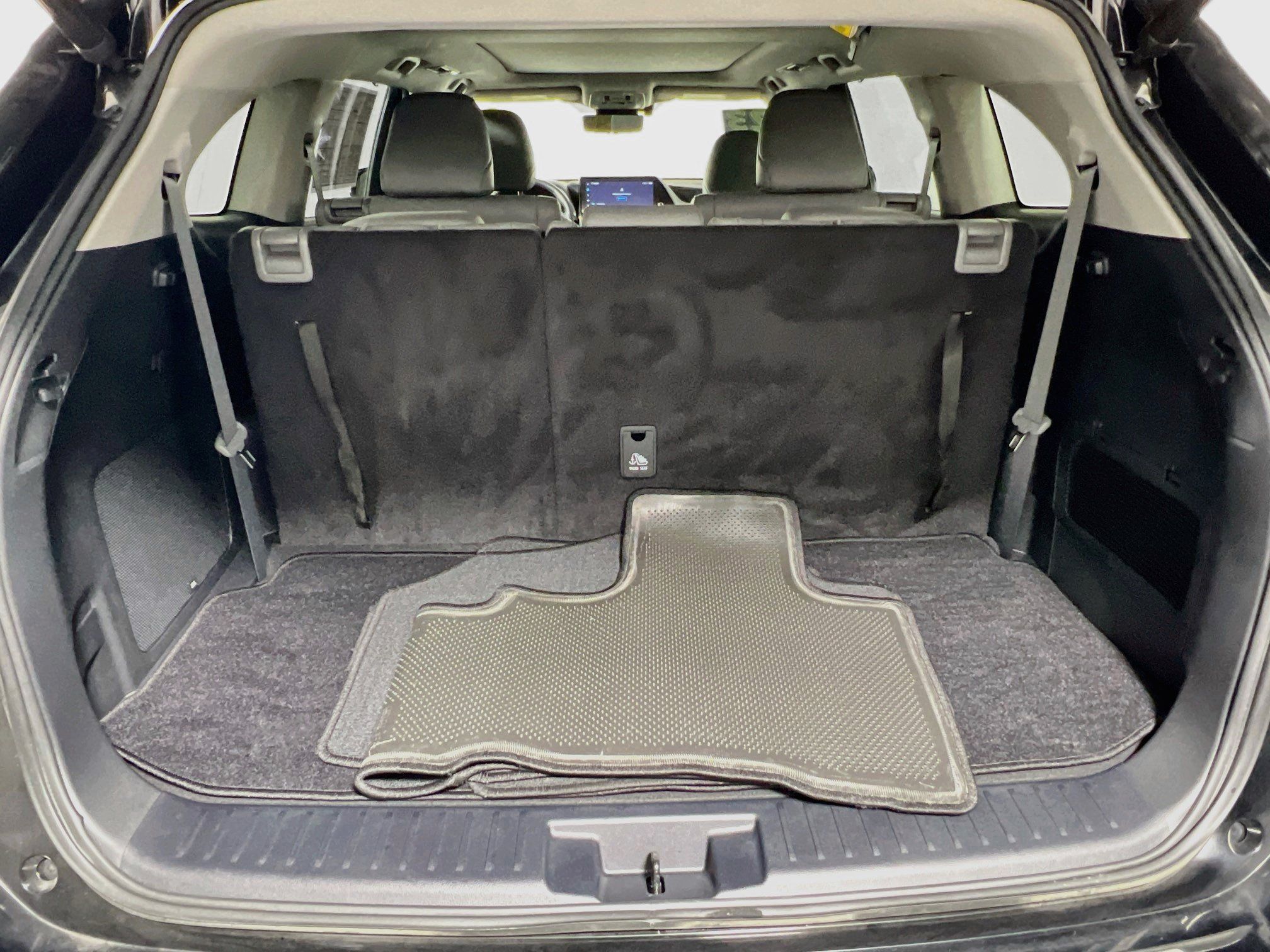 Used 2023 Toyota Highlander Platinum AWD/4WD image 34