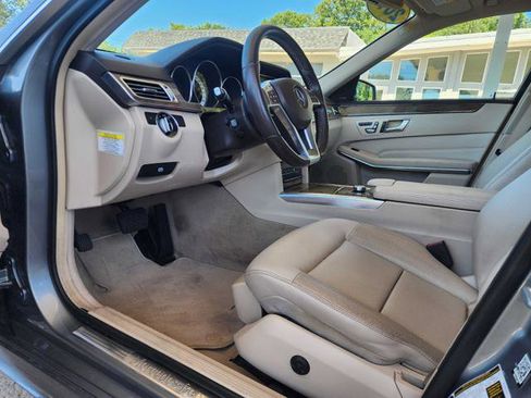 Used 2014 Mercedes-Benz E 350 4MATIC Sedan image 10