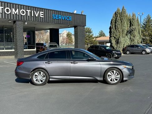 Used 2018 Honda Accord LX image 2