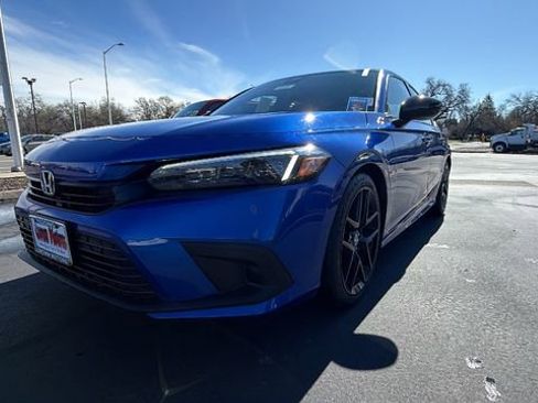 Used 2023 Honda Civic Sport image 9