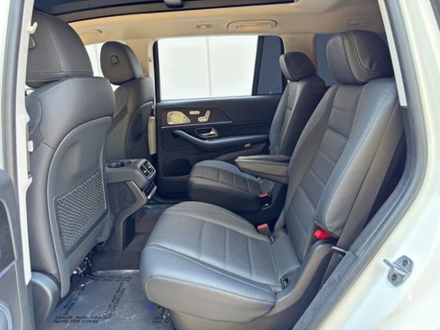 Used 2023 Mercedes-Benz GLS 580 4MATIC image 49