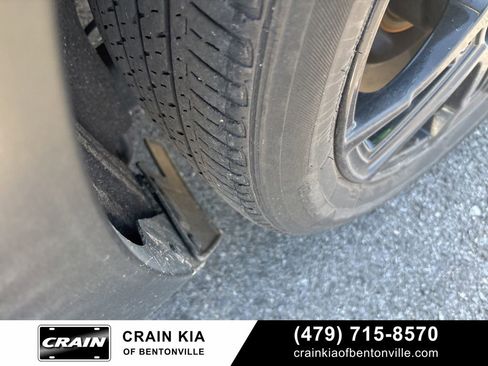 Used 2022 Nissan Kicks SR w/ Premium Package FWD image 10
