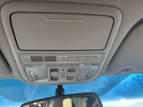 Used 2012 Honda Odyssey Touring image 14