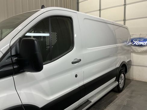 Used 2024 Ford Transit 250 Low Roof w/ Exterior Upgrade Package image 5