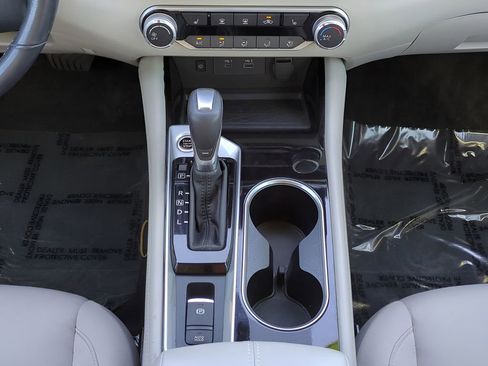 Used 2024 Nissan Altima 2.5 SV w/ SV Premium Package image 17