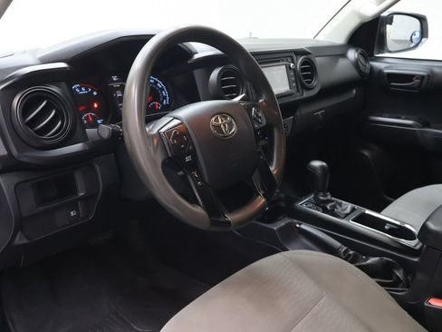 Used 2018 Toyota Tacoma SR RWD image 16
