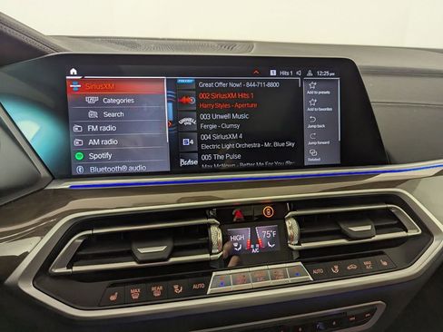 Used 2022 BMW X5 xDrive40i w/ Climate Comfort Package image 45