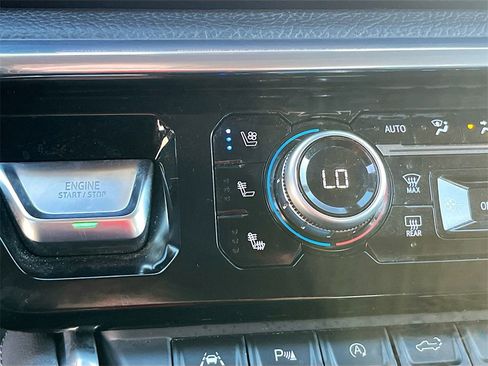 Used 2022 GMC Sierra 1500 Denali image 21