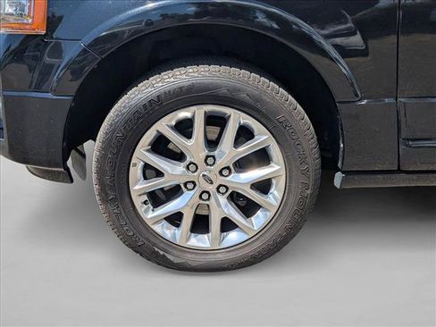 Used 2017 Ford Expedition EL Limited w/ Equipment Group 301A RWD image 26
