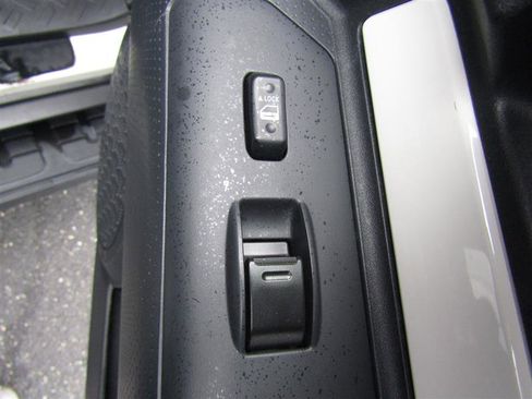 Used 2011 Toyota FJ Cruiser 4WD image 27