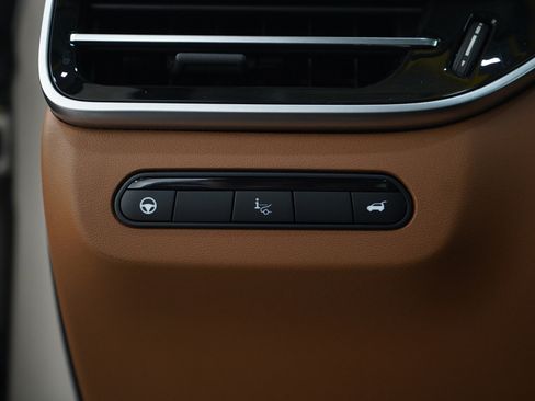 Used 2024 INFINITI QX60 Sensory image 28