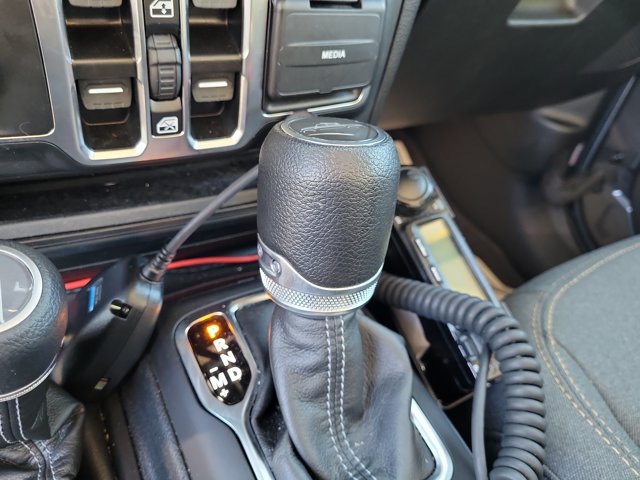 Used 2024 Jeep Gladiator Sport AWD/4WD image 29