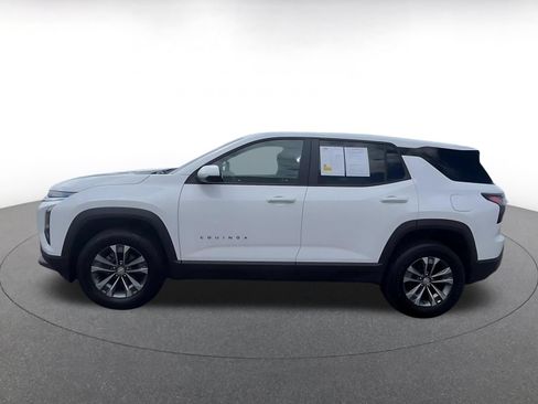 Used 2025 Chevrolet Equinox LT FWD image 7