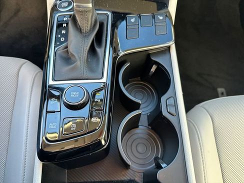 Used 2023 Kia Sportage EX image 31