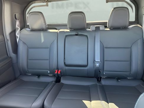 Used 2026 Chevrolet Silverado EV LT AWD/4WD image 8