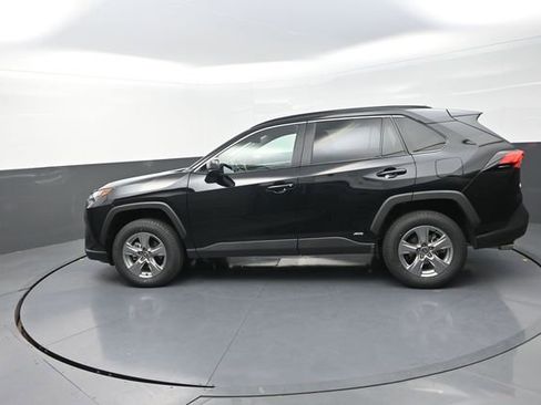 Used 2025 Toyota RAV4 LE image 43