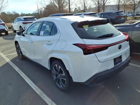 New 2025 Lexus UX 300h FWD image 5