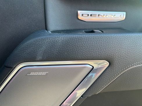 Used 2025 GMC Sierra 1500 Denali AWD/4WD image 5