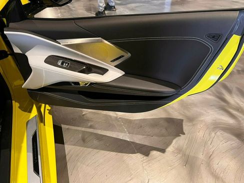 Used 2023 Chevrolet Corvette Stingray Premium Cpe w/ Z51 Performance Package image 13