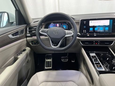 New 2026 Volkswagen Atlas SEL Premium R-Line image 18