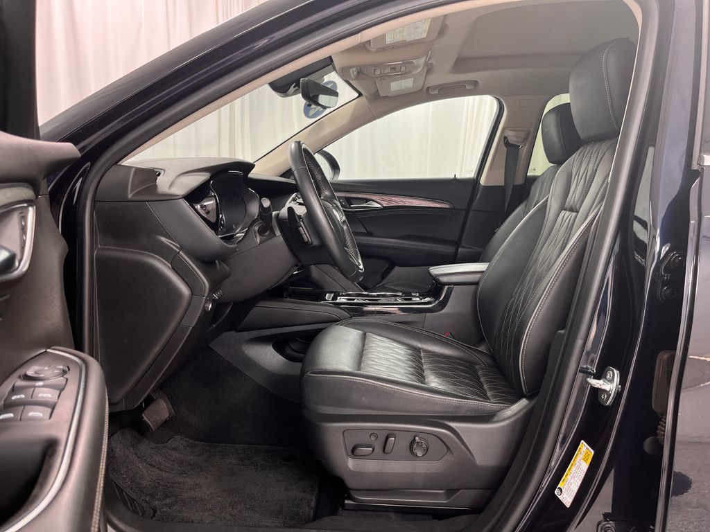 Used 2021 Buick Envision Avenir w/ Technology Package II AWD/4WD image 18