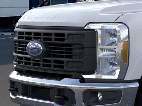 New 2026 Ford F250 XL w/ XL Chrome Package AWD/4WD image 20