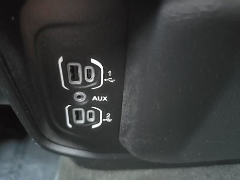 Certified 2022 RAM 1500 Big Horn image 31