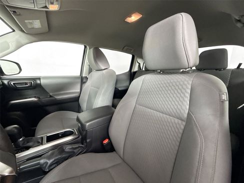 Certified 2023 Toyota Tacoma SR5 image 3