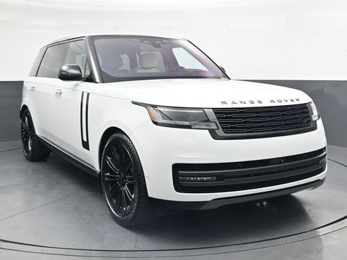 Used 2023 Land Rover Range Rover Long Wheelbase SE AWD/4WD image 2