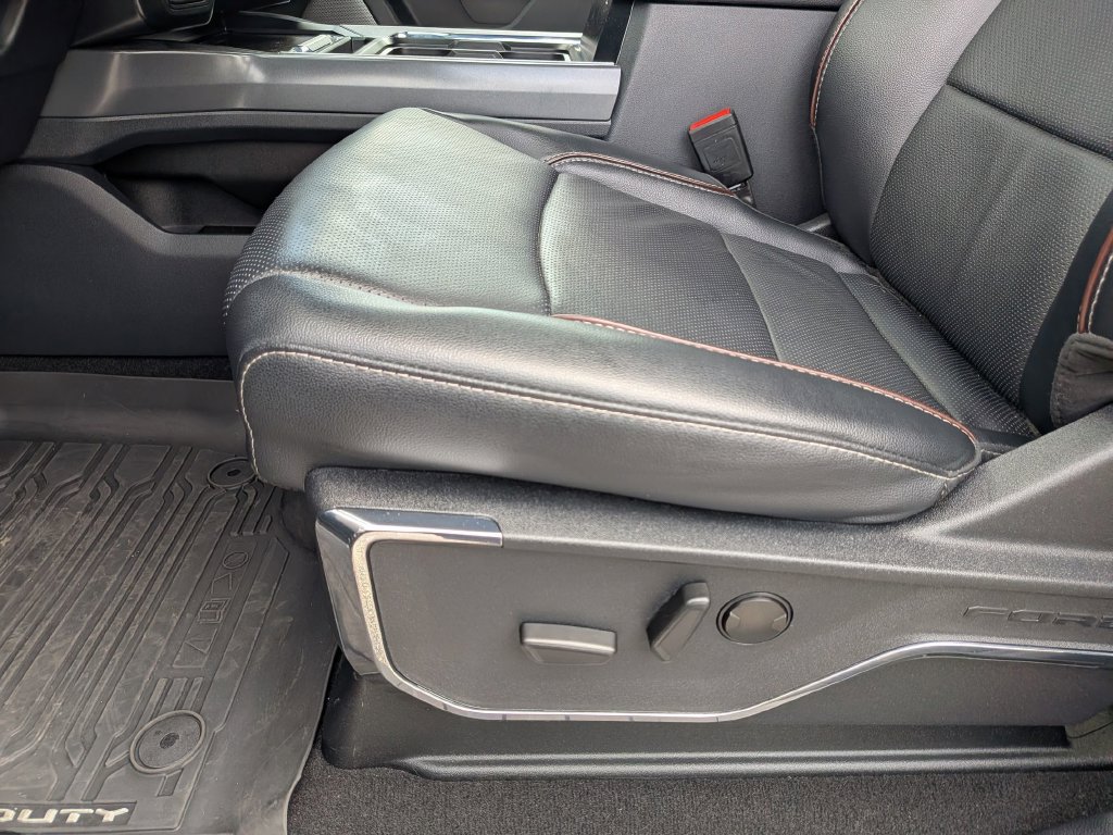 Used 2024 Ford F350 Lariat w/ Sport Appearance Package AWD/4WD image 15