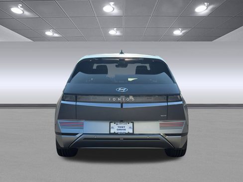 Certified 2023 Hyundai Ioniq 5 Limited w/ Cargo Package AWD/4WD image 6