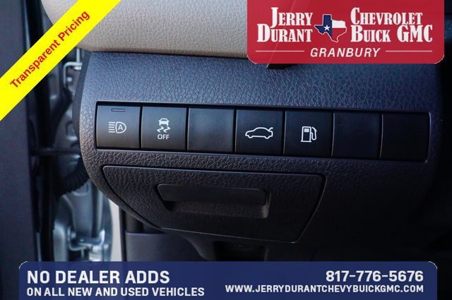 Used 2018 Toyota Camry XLE FWD image 16