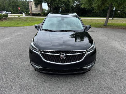 Used 2018 Buick Enclave Avenir AWD/4WD image 2