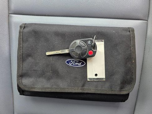 Used 2018 Ford Transit 350 148 Medium Roof image 23