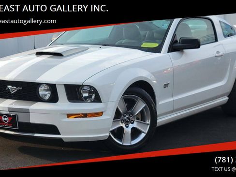 Used 2006 Ford Mustang GT Premium RWD image 1
