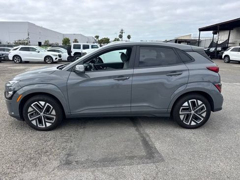Used 2022 Hyundai Kona Limited w/ Cargo Package FWD image 8