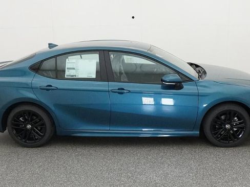 New 2026 Toyota Camry SE image 11