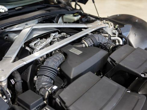 Used 2023 Aston Martin V8 Vantage Coupe image 26