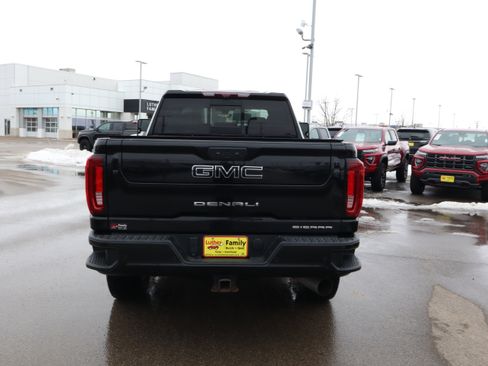 Used 2021 GMC Sierra 2500 Denali w/ Denali Ultimate Package image 13