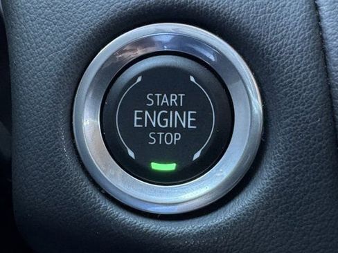 Used 2024 Chevrolet Suburban High Country w/ Premium Package image 24